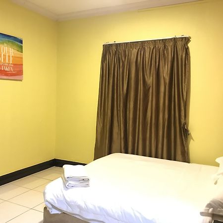 Sunset & Seaview Vacation Condos At Marina Court Resort Condo โกตาคินาบาลู ภายนอก รูปภาพ