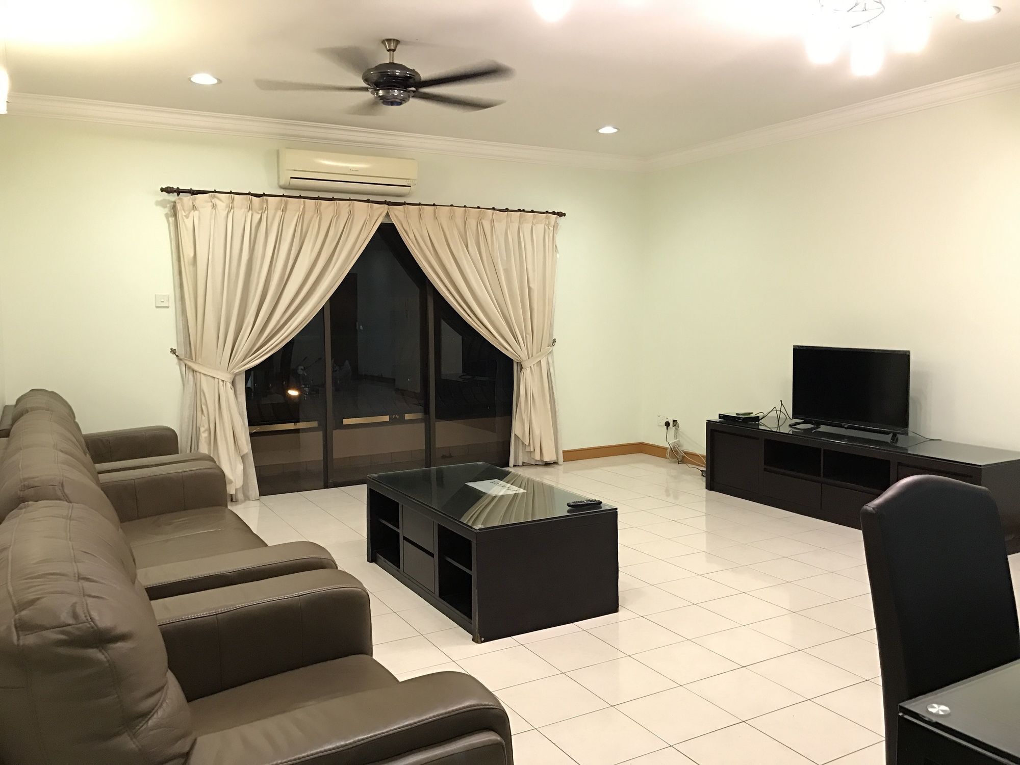 Sunset & Seaview Vacation Condos At Marina Court Resort Condo โกตาคินาบาลู ภายนอก รูปภาพ