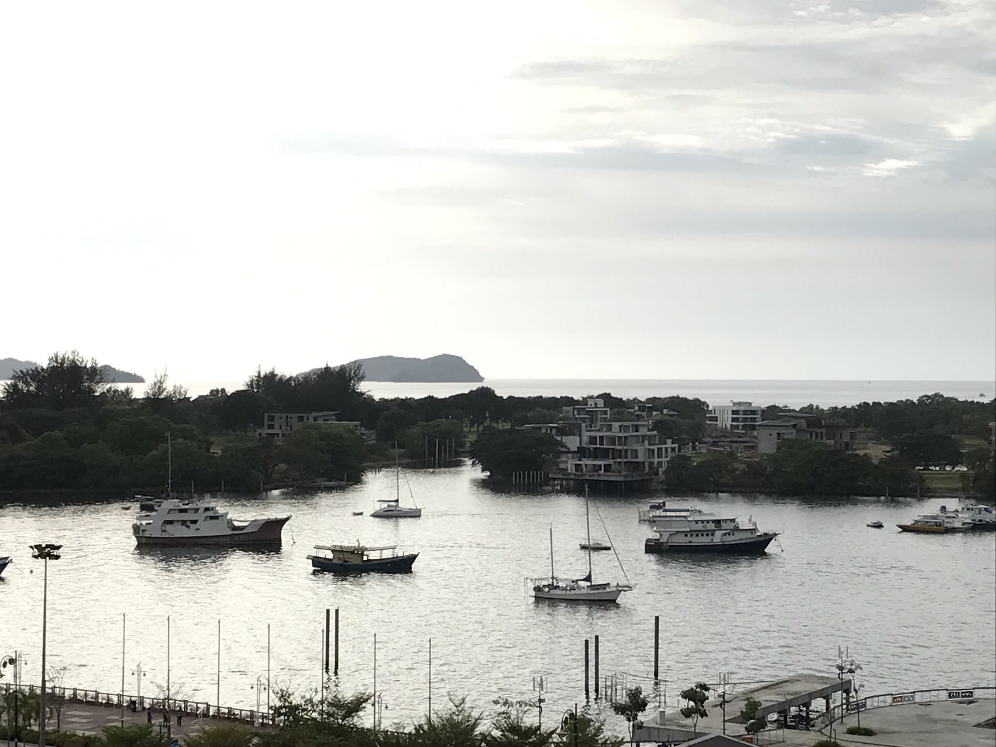 Sunset & Seaview Vacation Condos At Marina Court Resort Condo โกตาคินาบาลู ภายนอก รูปภาพ